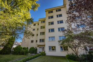 Renovierte 3-Zimmer Wohnung in zentraler Lage Refraths!